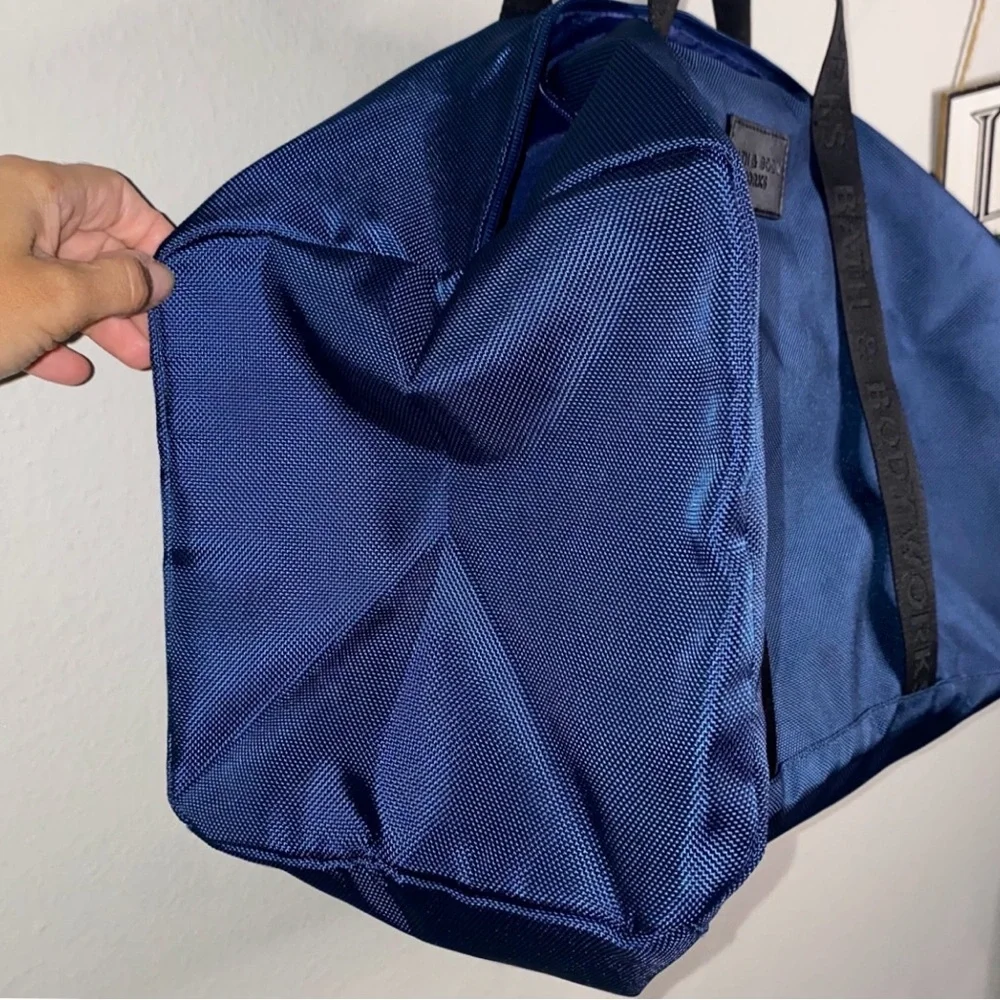 BATH & BODY WORKS OCEAN DUFFEL BAG